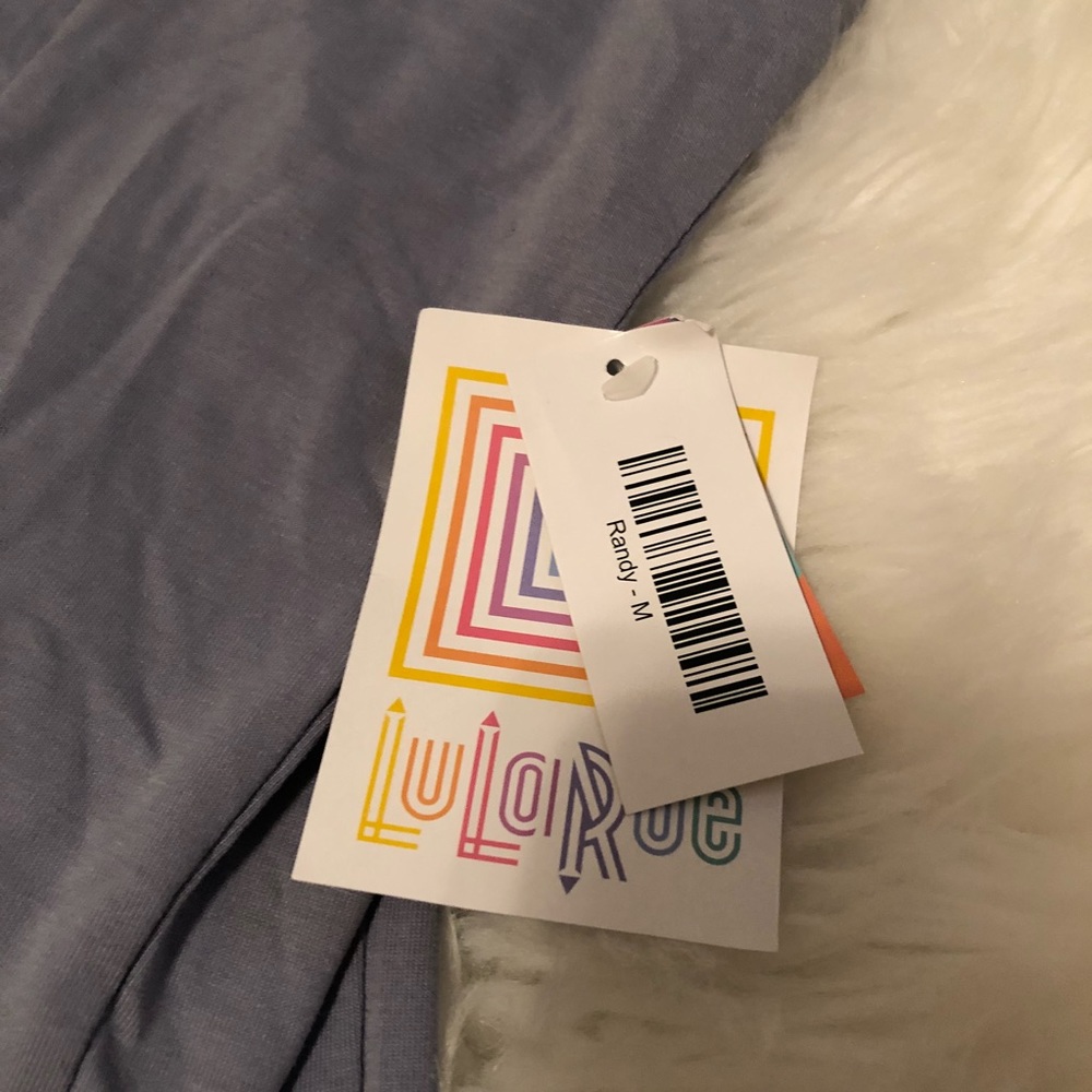 💥SALE😘Lularoe Randy shirt - Picture 4 of 4